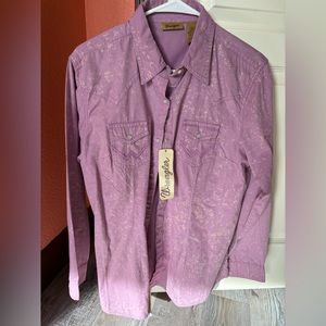 NWT Wrangler Long sleeve button down